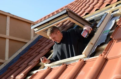Pose de fenêtres de toit Velux à Thénisy